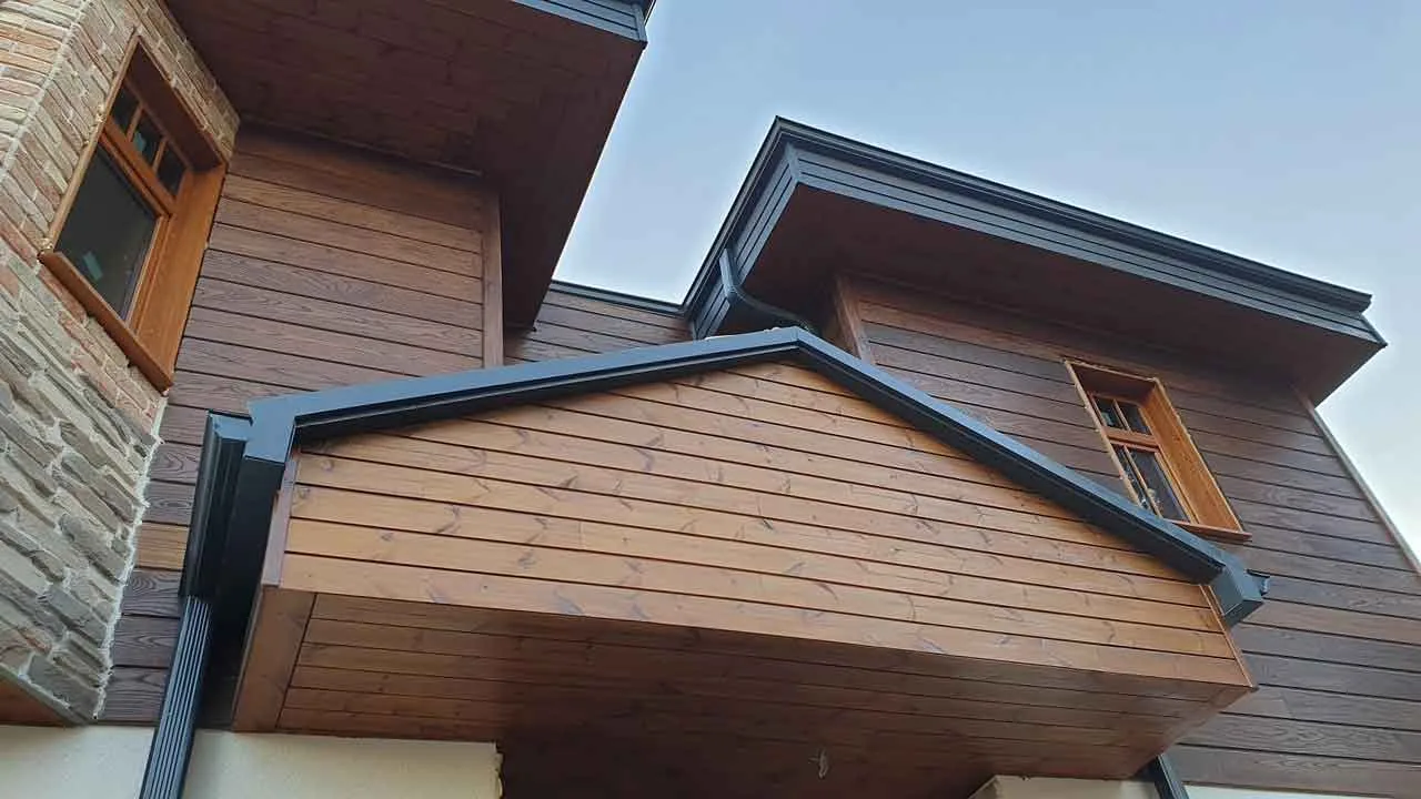 Thermowood cephe kaplama yüzeyi