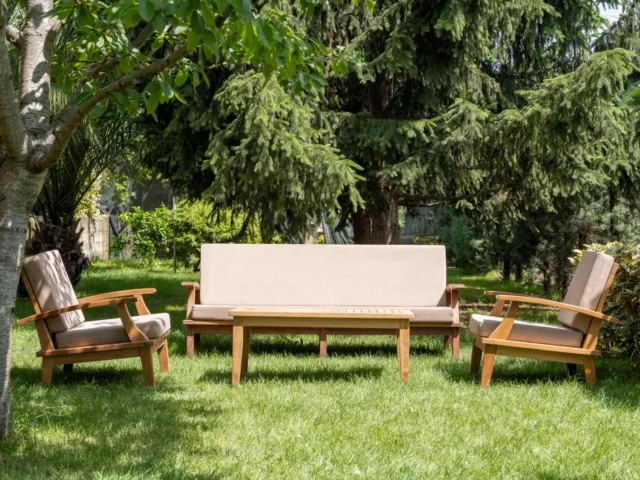 Iroko ahşap Queens bahçe koltuk takımı; kanepe, iki koltuk ve orta sehpa